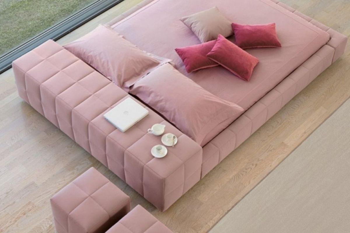 Furnishing with pink