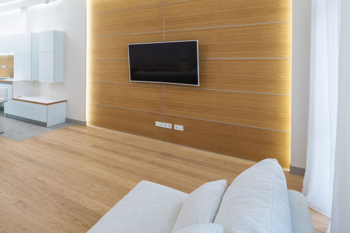How to illuminate the TV room: Interior Design ideas and tips