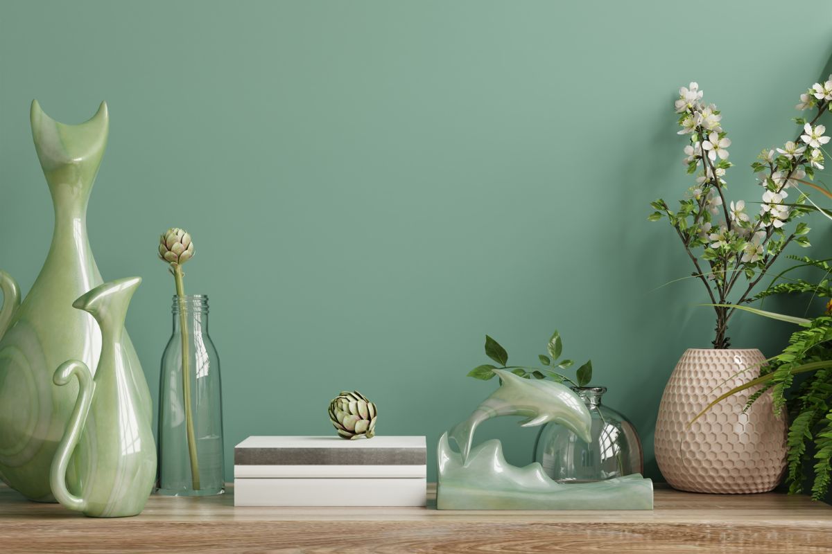 Mint green Pantone for glamorous interior design