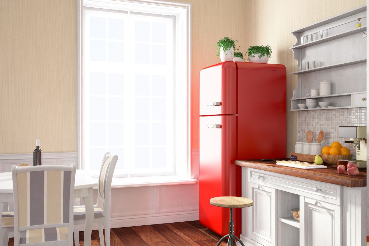 Réfrigérateur vintage rouge