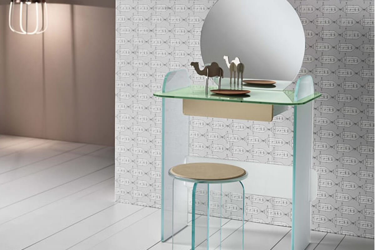 Ideas for a teal bathroom: tiles, mosaic and furniture