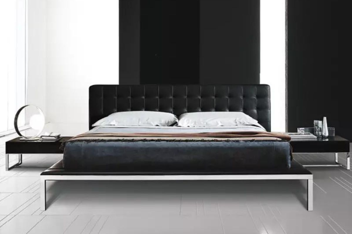 Total Black furniture: the best black furniture in modern style