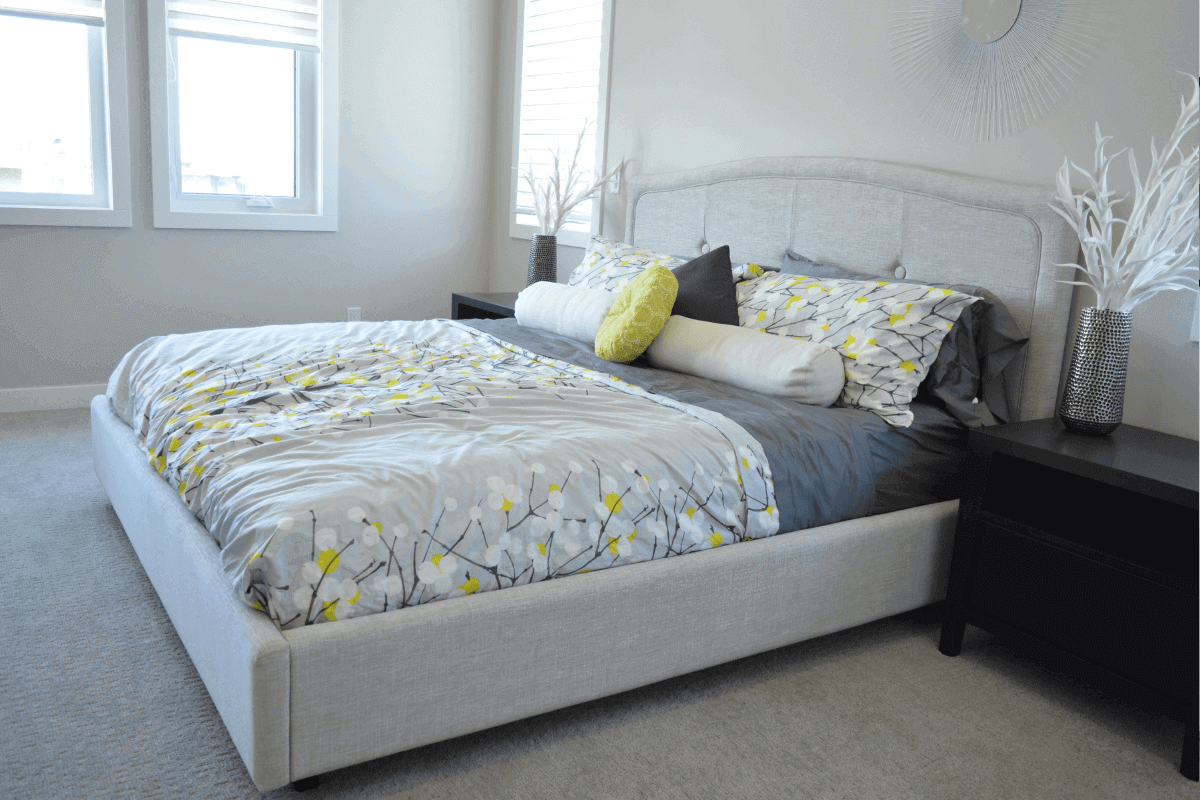Ergonomic bed base for the ideal bed: features and benefits