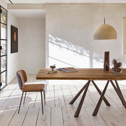 Forest Midj fester Tisch