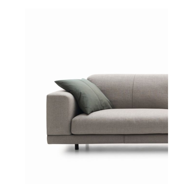 Nevyll Low Ditre Italia 2 und 3 lineare Sitze Sofa