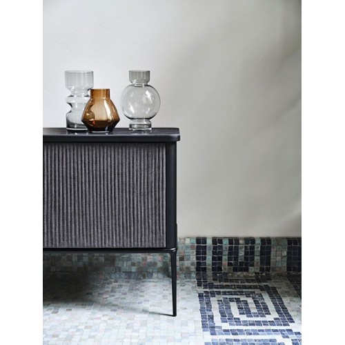 Lea H73 Midj Sideboard gepolsterte Türen