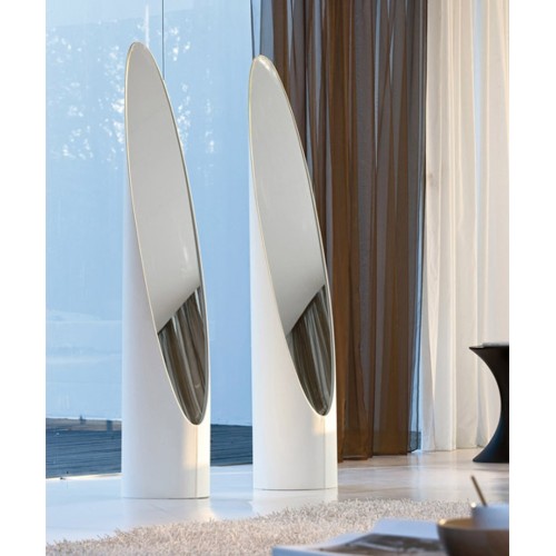 Kolonaky Tonin Casa Spiegel