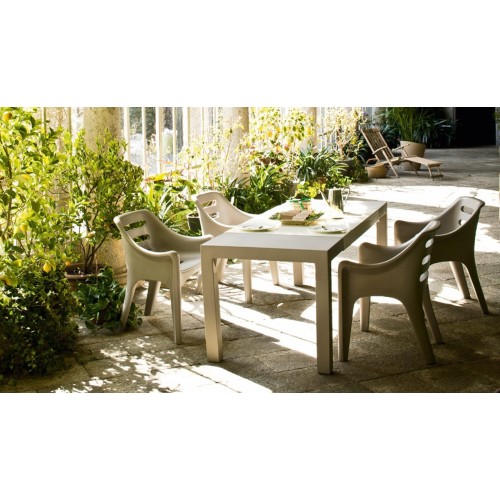 Russel Serralunga Stuhl