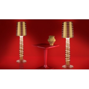 miss-jane-serralunga-stehlampe