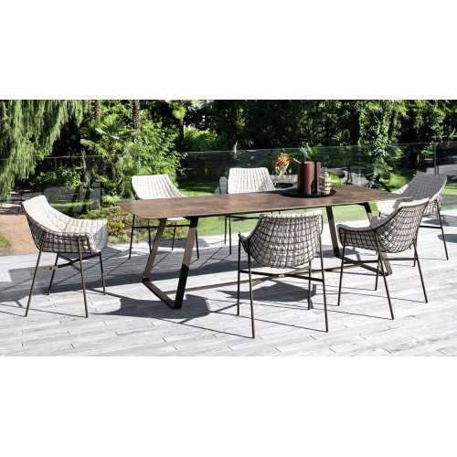 Kolonaki Varaschin Tisch