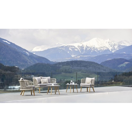 Emma Varaschin Sessel