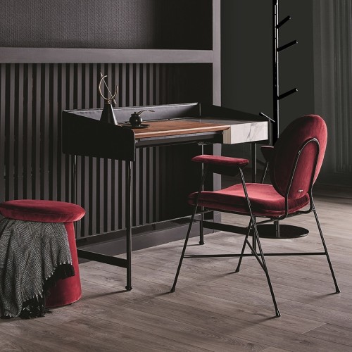 Penelope Bontempi Stuhl mit Armlehnen