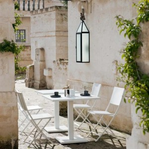 Conrad Unopiù Tisch