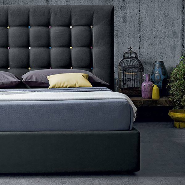 Karl Felis Queen size storage Bed