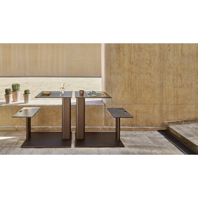 Plinto Sit and Eat Varaschin table