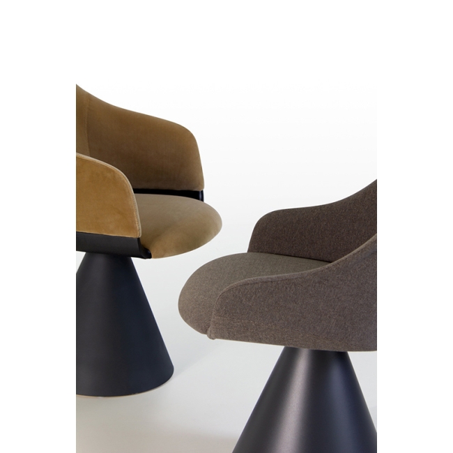 Lyz Potocco chair with cone base