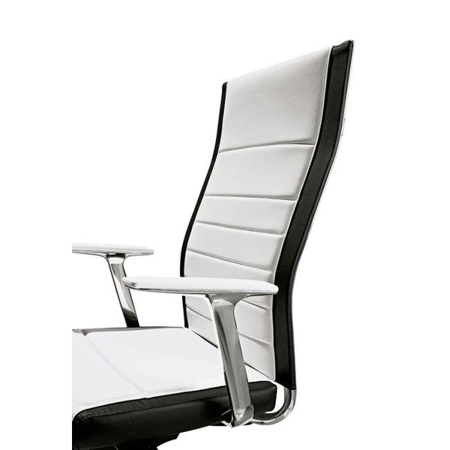 Kosmo Top Kastel chair with armrests