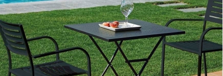 Square garden table