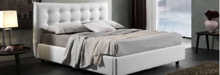 Queen size upholstered bed