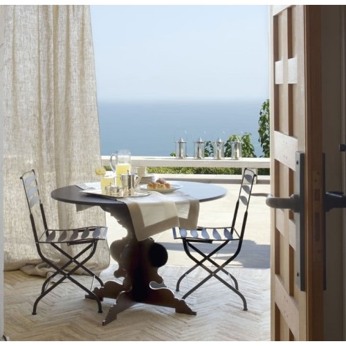 Table designer Romeo Cantori