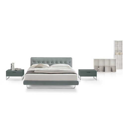 Blade Alivar Lit un carré et demi