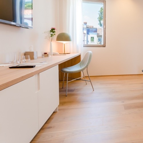 Tia Maria Moroso Chaise revêtue