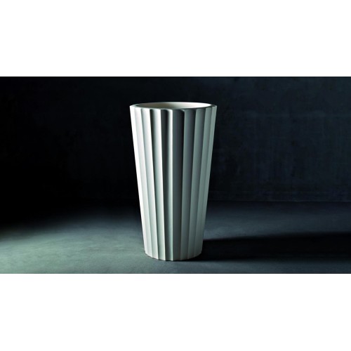 Vase moderne Eufronio Serralunga