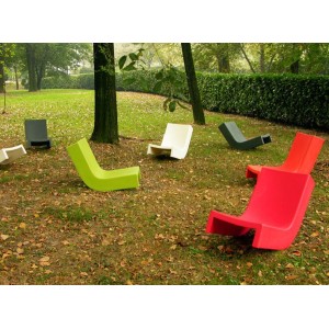 chaise-twist-slide