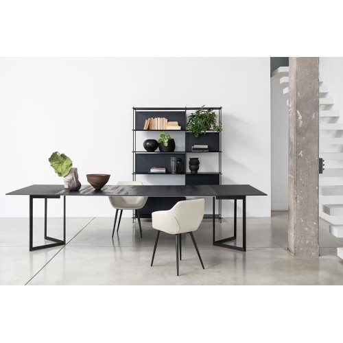 Medea Pezzani Chaise