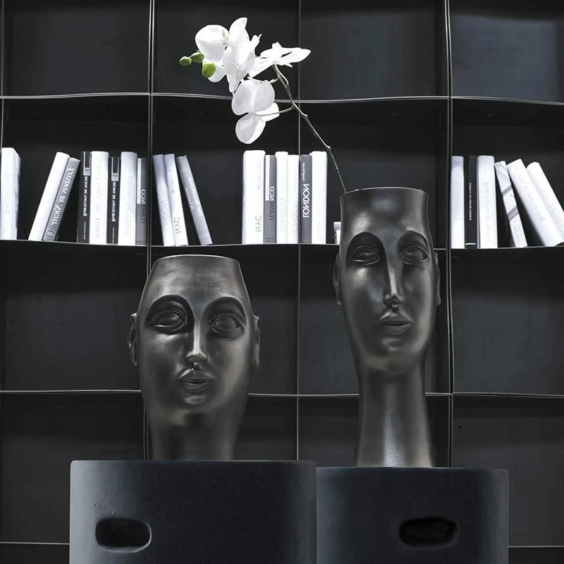 Vase sculpture Habibi et Amal Adriani e Rossi