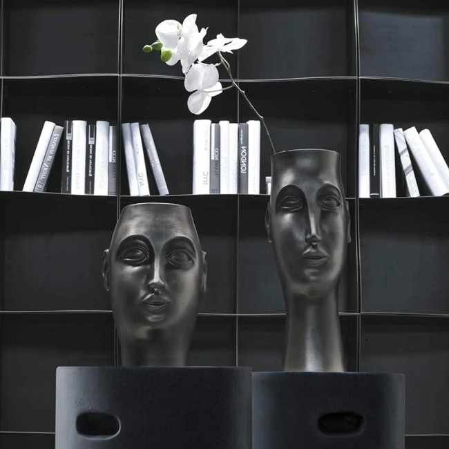 Vase sculpture Habibi et Amal Adriani e Rossi