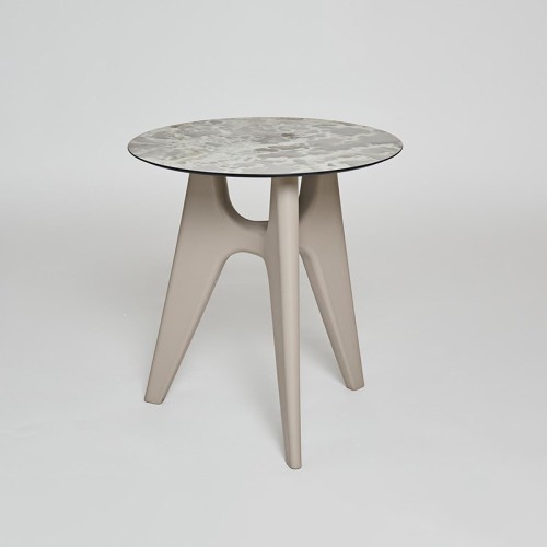 Table ronde haute Notredame Serralunga – Offres exclusives