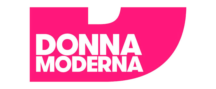 donna moderna parla di arredare moderno