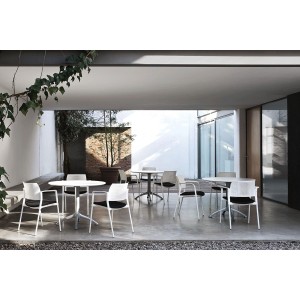 sedia-kyos-kastel-con-braccioli