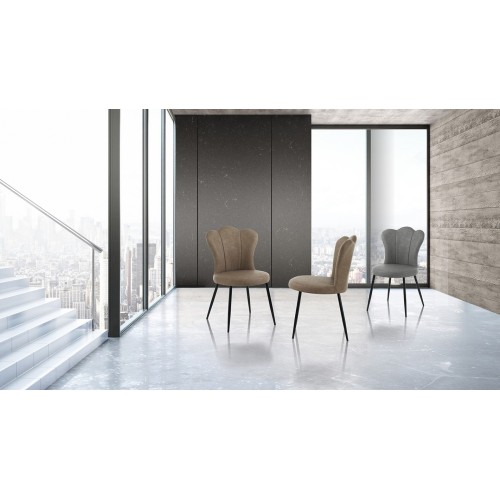 Charlotte Tomasucci Sedia in ecopelle - Arredare Moderno